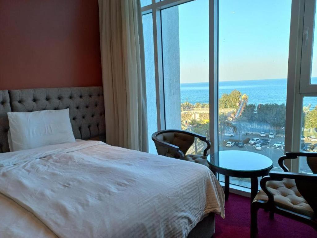Gulf Blue Waves أمواج الخليج الزرقاء Hotel Кувейт Екстериор снимка