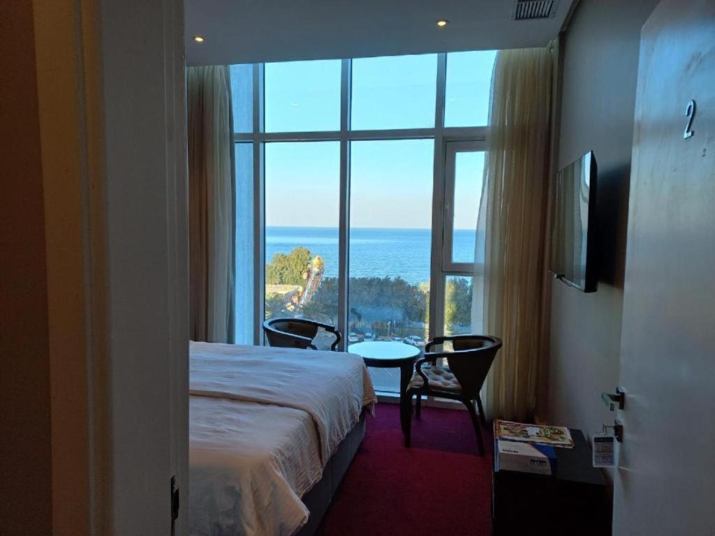 Gulf Blue Waves أمواج الخليج الزرقاء Hotel Кувейт Екстериор снимка