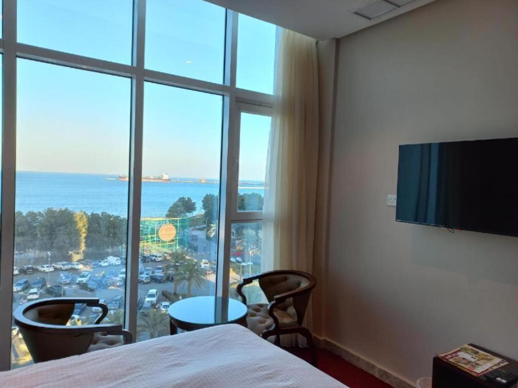 Gulf Blue Waves أمواج الخليج الزرقاء Hotel Кувейт Екстериор снимка