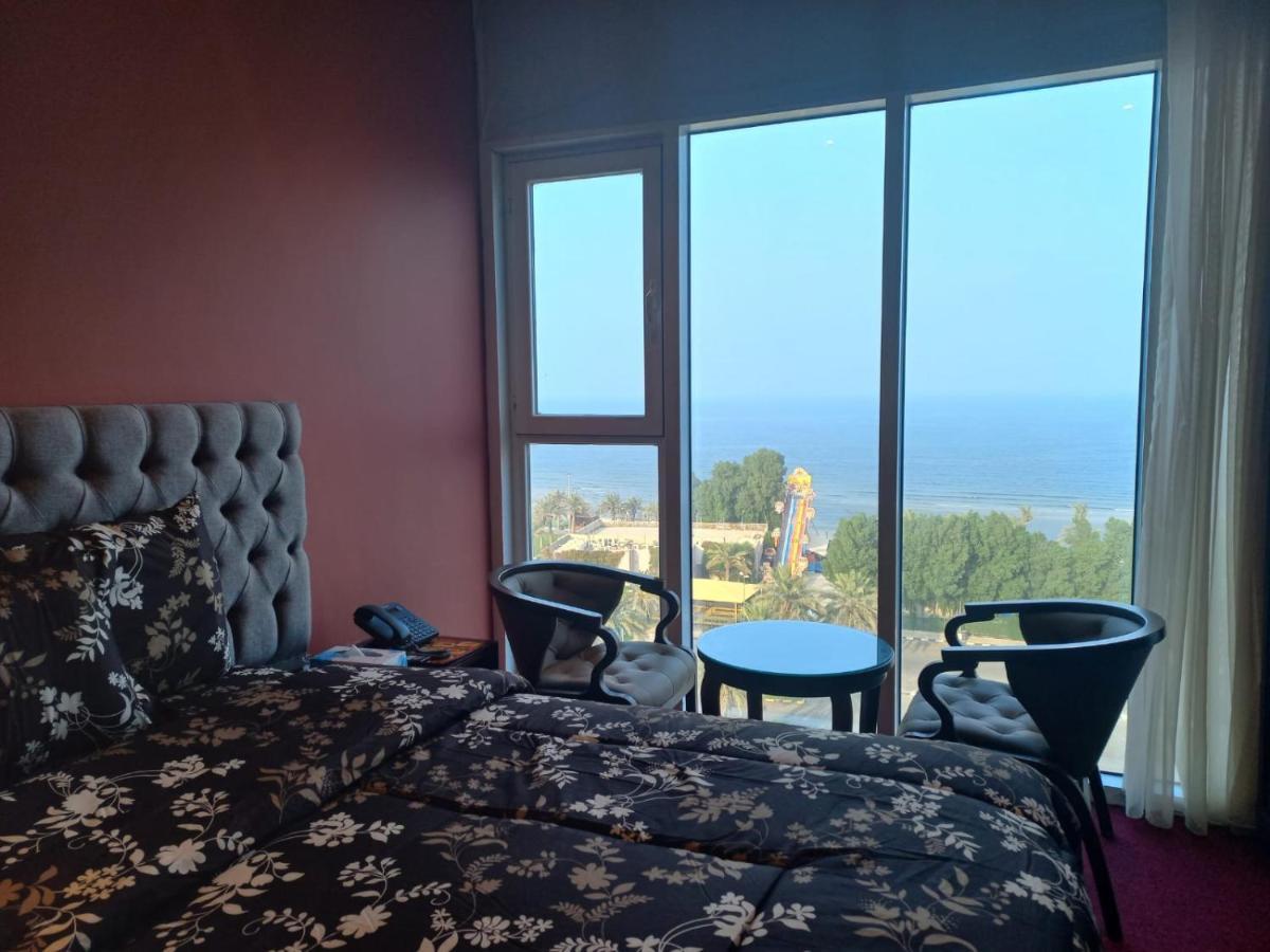 Gulf Blue Waves أمواج الخليج الزرقاء Hotel Кувейт Екстериор снимка